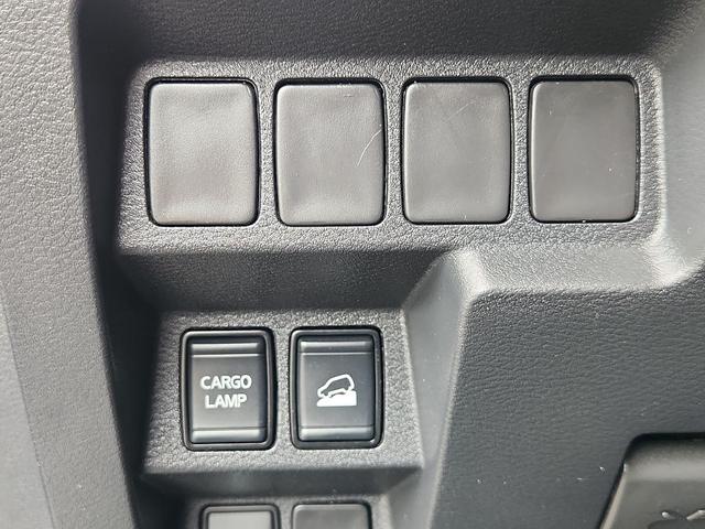 Photo of 2023 Gun Metallic Nissan Frontier