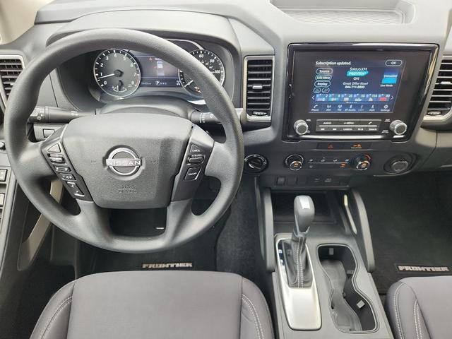 Photo of 2023 Gun Metallic Nissan Frontier