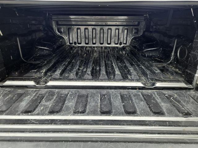 Photo of 2023 Gun Metallic Nissan Frontier