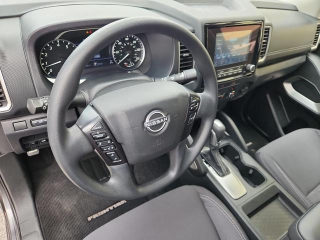 Photo of 2023 Gun Metallic Nissan Frontier
