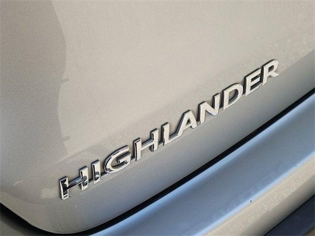 Photo of 2019 Celestial Silver Metallic Toyota Highlander