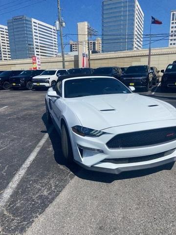 Photo of 2023 Oxford White Ford Mustang