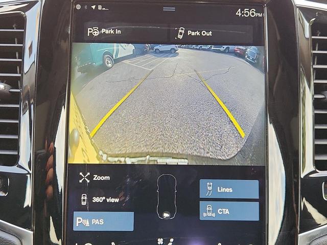Photo of 2018 Onyx Black Metallic Volvo XC90