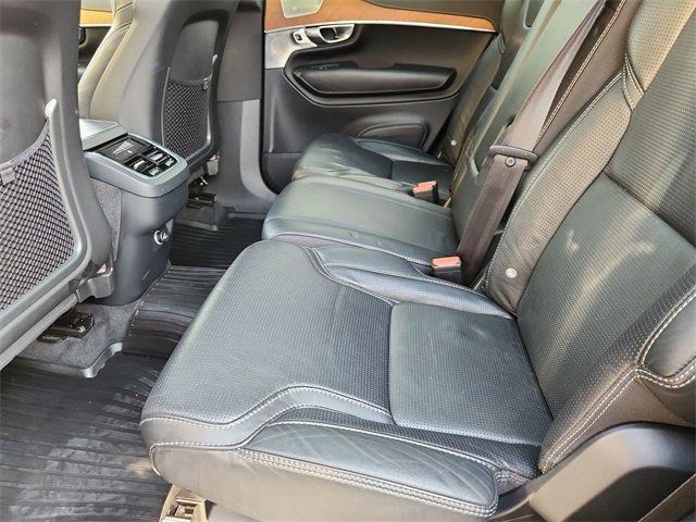 Photo of 2018 Onyx Black Metallic Volvo XC90