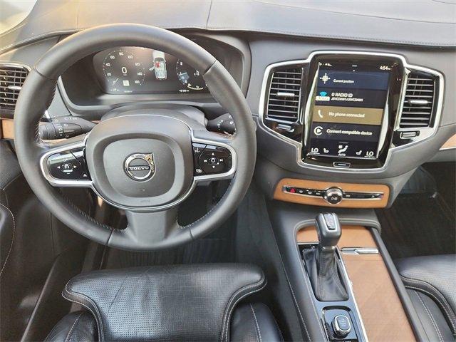 Photo of 2018 Onyx Black Metallic Volvo XC90