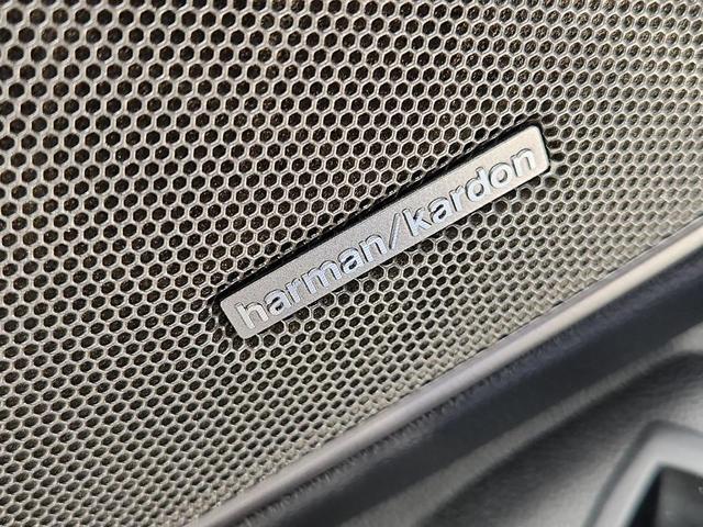 Photo of 2021 Portimao Blue Metallic BMW 330