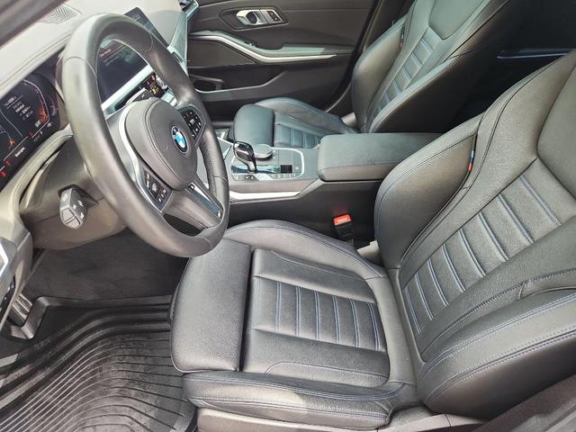 Photo of 2021 Portimao Blue Metallic BMW 330