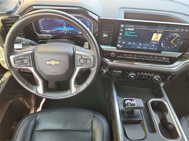 Photo of 2022 Black Chevrolet Silverado 1500