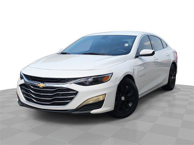 Photo of 2019 Summit White Chevrolet Malibu