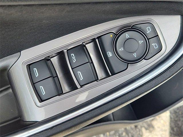 Photo of 2019 Summit White Chevrolet Malibu
