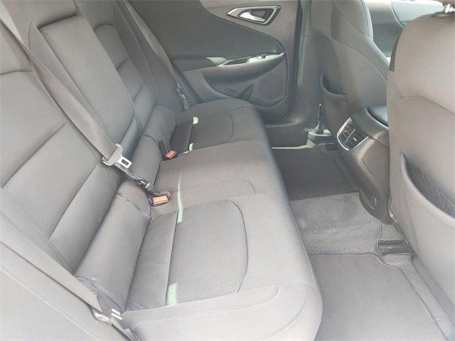 Photo of 2019 Summit White Chevrolet Malibu