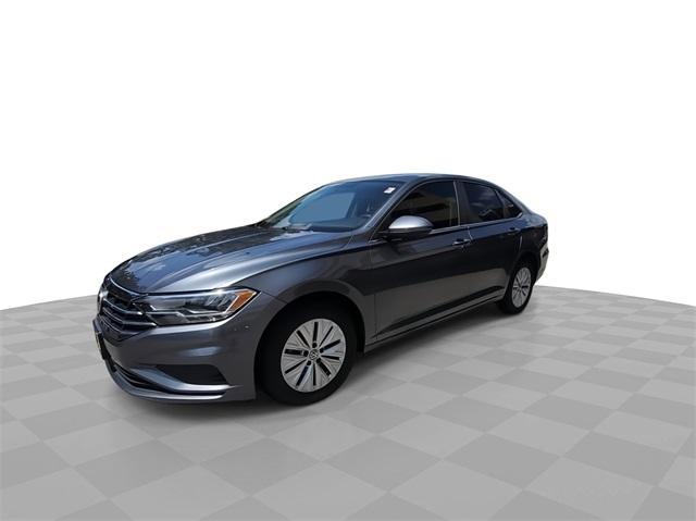 Photo of 2020 Platinum Gray Metallic Volkswagen Jetta