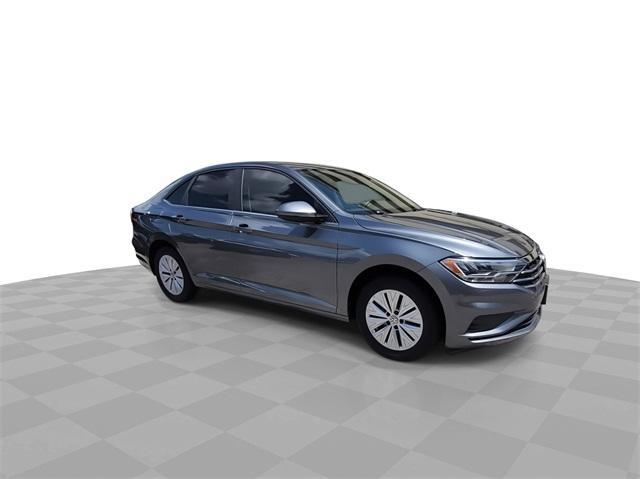 Photo of 2020 Platinum Gray Metallic Volkswagen Jetta