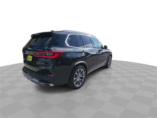 Photo of 2020 Black Sapphire Metallic BMW X5