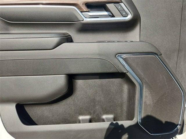 Photo of 2024 Summit White Chevrolet Silverado 2500