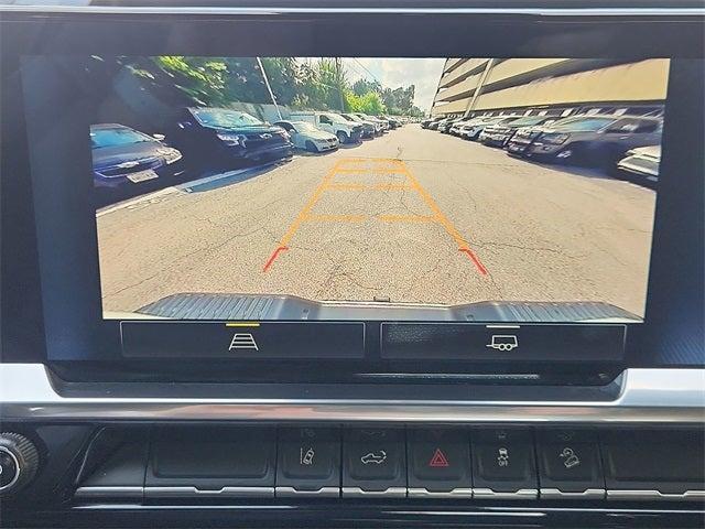 Photo of 2024 Summit White Chevrolet Silverado 2500