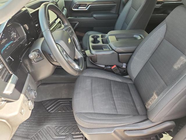 Photo of 2024 Summit White Chevrolet Silverado 2500