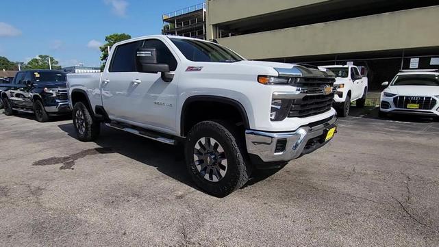 Photo of 2024 Summit White Chevrolet Silverado 2500
