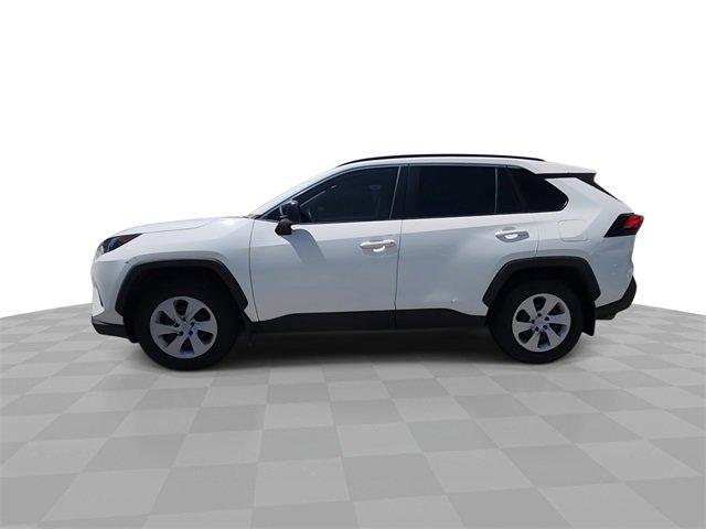 Photo of 2020 Super White Toyota RAV4