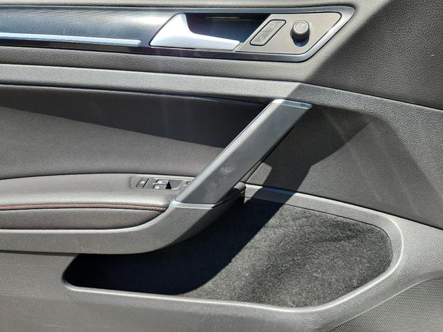 Photo of 2016 White Volkswagen Golf GTI