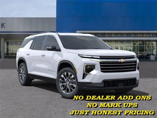 Photo of 2025 White Chevrolet Traverse