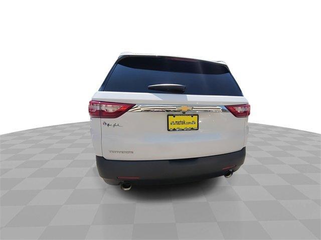 Photo of 2019 Summit White Chevrolet Traverse