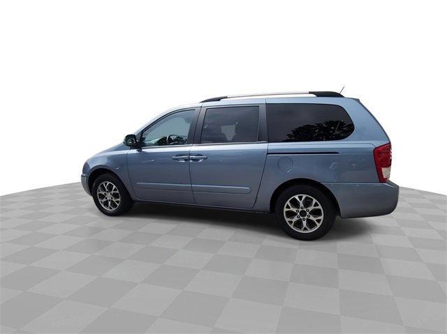 Photo of 2014 Glacier Blue Kia Sedona