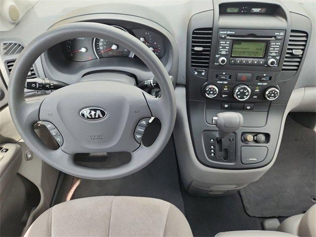 Photo of 2014 Glacier Blue Kia Sedona