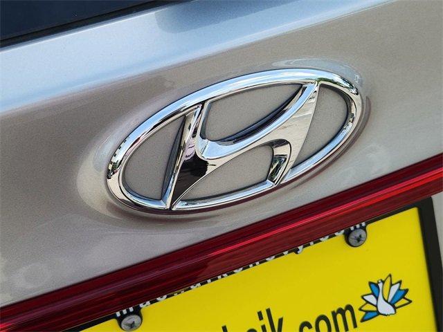 Photo of 2022 Shimmering Silver Pearl Hyundai SANTA FE