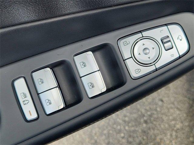 Photo of 2022 Shimmering Silver Pearl Hyundai SANTA FE