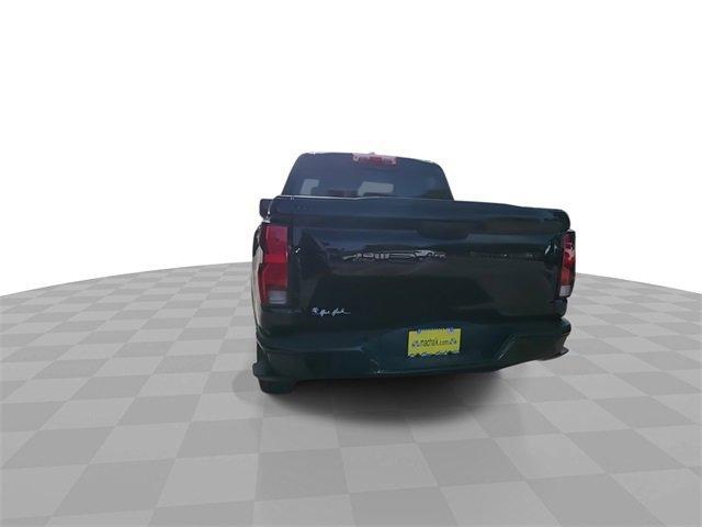 Photo of 2025 Black Chevrolet Colorado