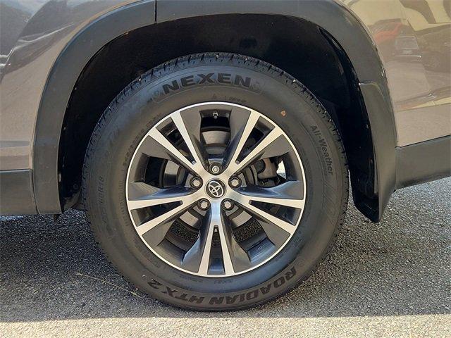Photo of 2019 Predawn Gray Mica Toyota Highlander