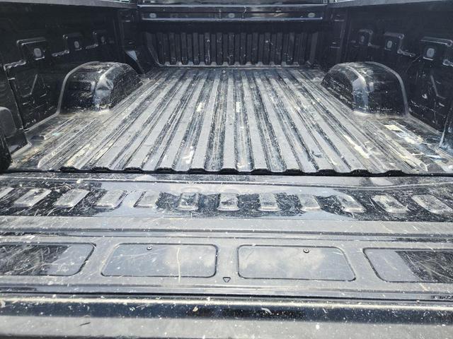 Photo of 2022 Mosaic Black Metallic Chevrolet Silverado 2500
