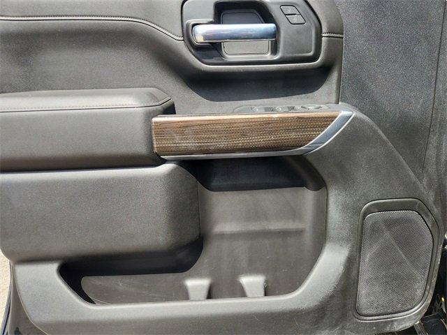 Photo of 2022 Mosaic Black Metallic Chevrolet Silverado 2500