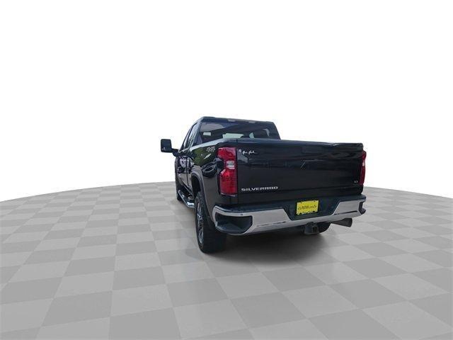 Photo of 2022 Mosaic Black Metallic Chevrolet Silverado 2500