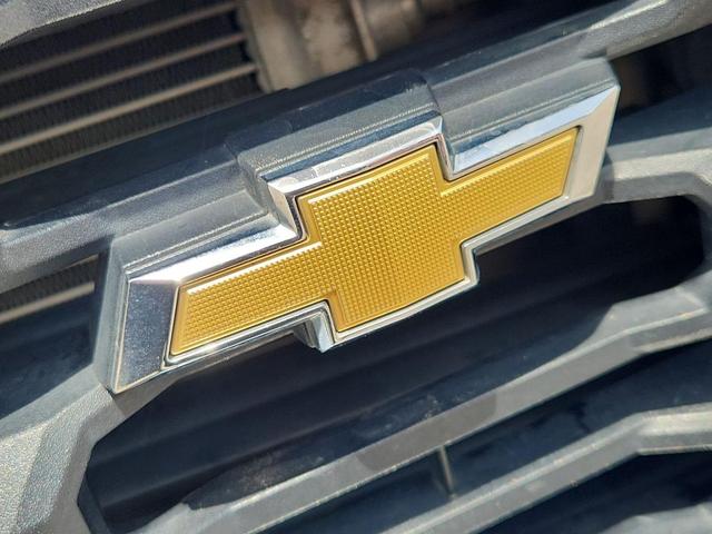 Photo of 2022 Mosaic Black Metallic Chevrolet Silverado 2500