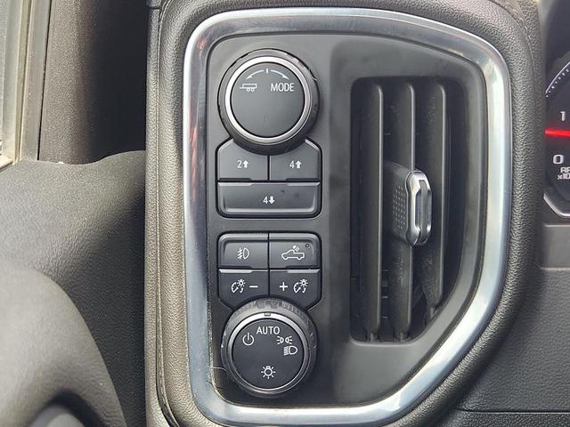 Photo of 2022 Mosaic Black Metallic Chevrolet Silverado 2500