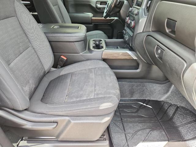 Photo of 2022 Mosaic Black Metallic Chevrolet Silverado 2500