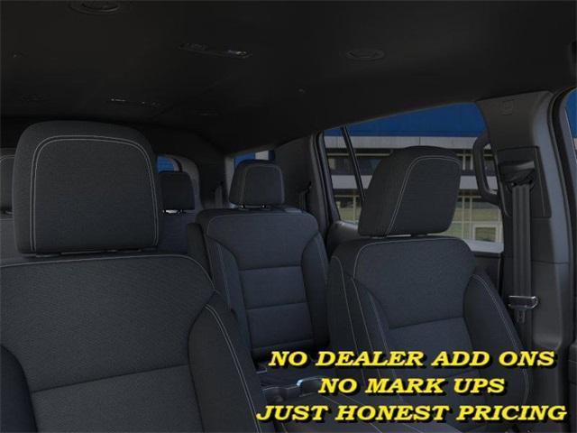 Photo of 2025 White Chevrolet Traverse