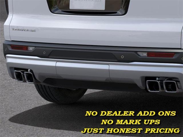 Photo of 2025 White Chevrolet Traverse
