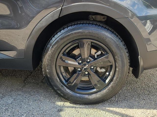 Photo of 2022 Gravity Gray Kia Sorento