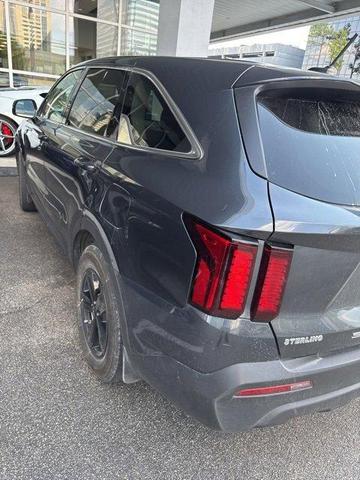 Photo of 2022 Gravity Gray Kia Sorento
