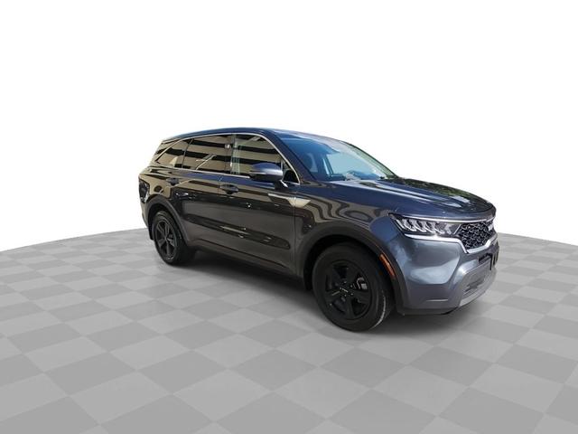 Photo of 2022 Gravity Gray Kia Sorento