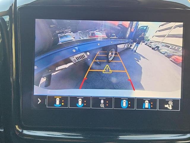 Photo of 2020 Summit White Chevrolet Traverse