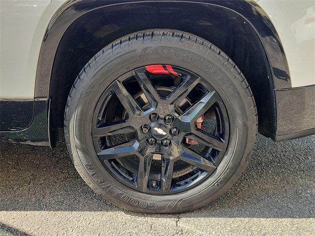 Photo of 2020 Summit White Chevrolet Traverse
