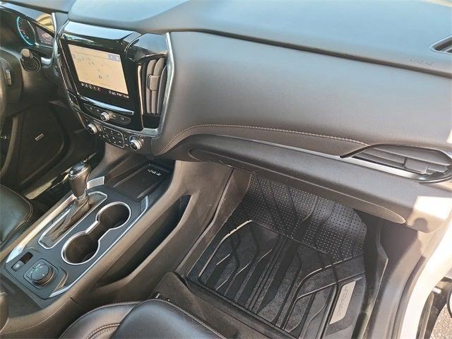 Photo of 2020 Summit White Chevrolet Traverse
