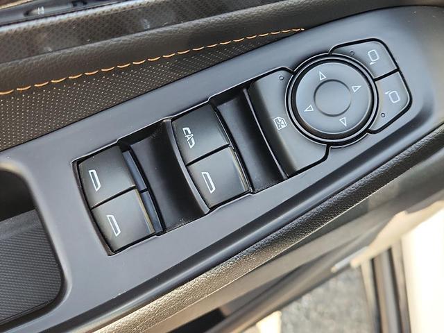 Photo of 2020 Summit White Chevrolet Traverse
