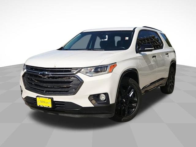 Photo of 2020 Summit White Chevrolet Traverse