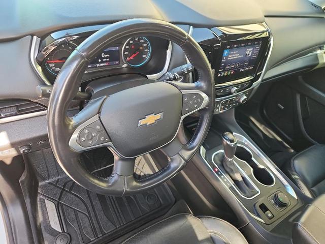 Photo of 2020 Summit White Chevrolet Traverse