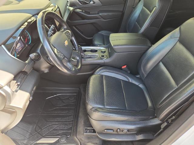 Photo of 2020 Summit White Chevrolet Traverse